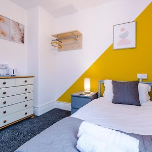 Single Room Bathroom
